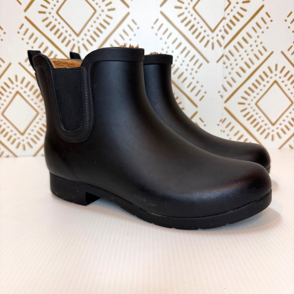 Chooka Chelsea Rain Boots Women Size 8 Black‎ Faux Fur Lined Outdoor Waterproof